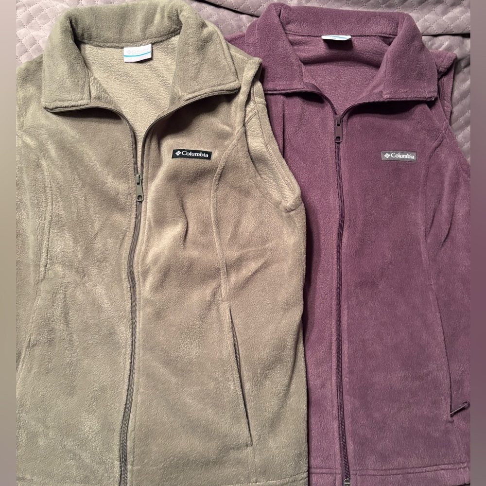 Columbia Benton Springs Fleece Vest Women’s Medium Two Vests Green and Mauve new